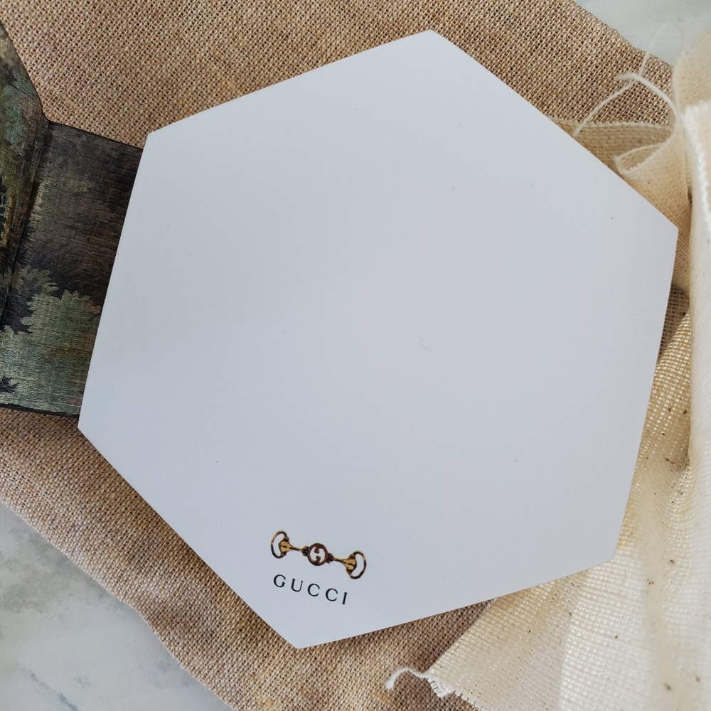NEW! GUCCI NOTEPAD